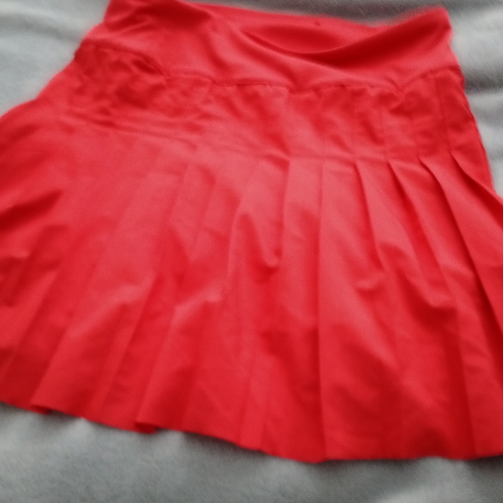 Chic Red Pleated Skirt Size S Junior Size